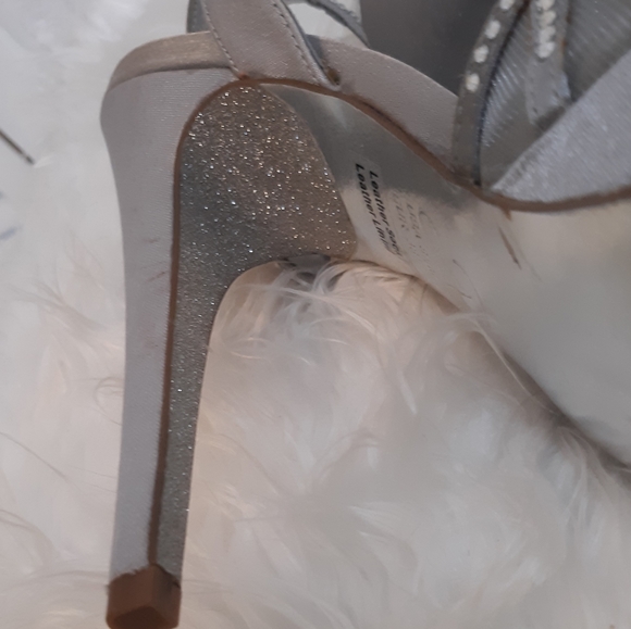 Adrianna papell rhinestone stilettos shoes 8.5 - Picture 2 of 8